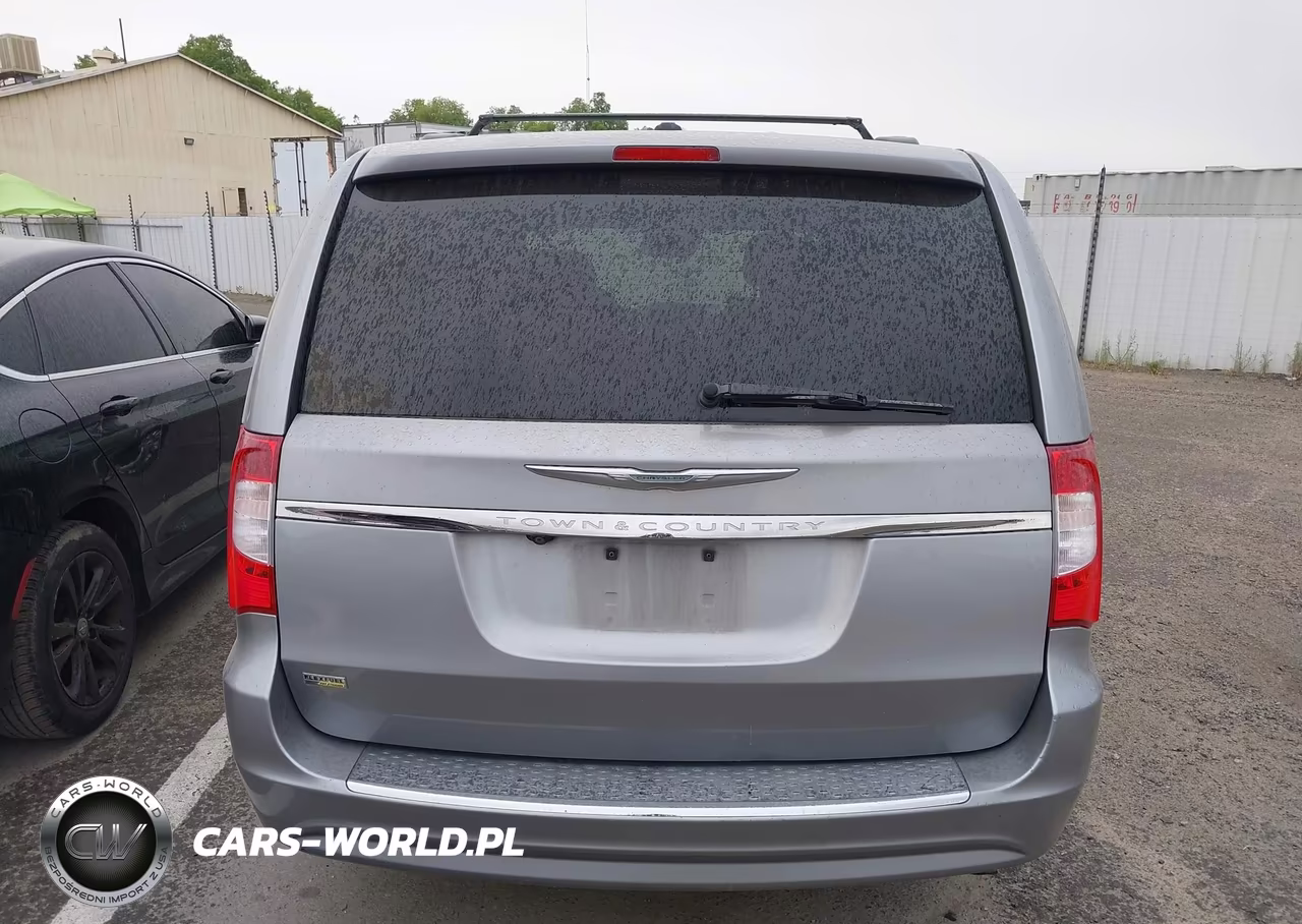 2013 Chrysler Town & Country Touring VIN:2C4RC1BG9DR743802 - 16