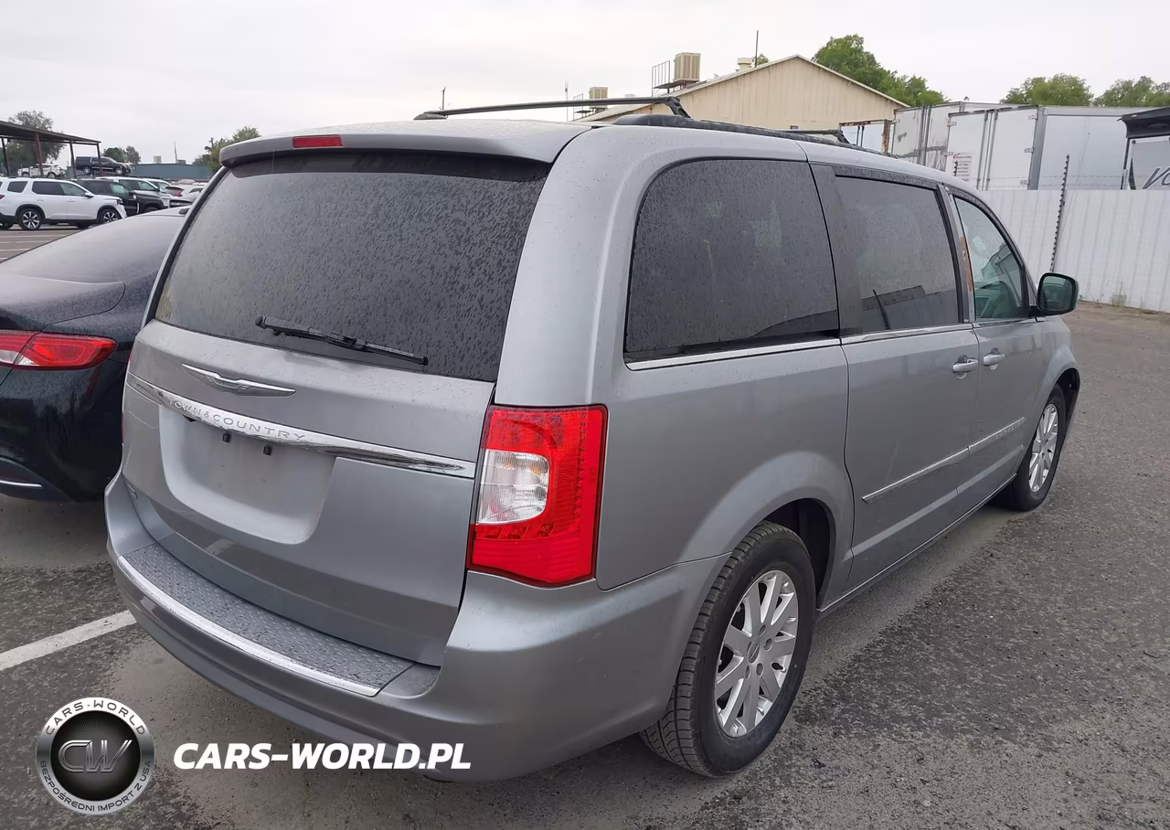 2013 Chrysler Town & Country Touring VIN:2C4RC1BG9DR743802 - 4