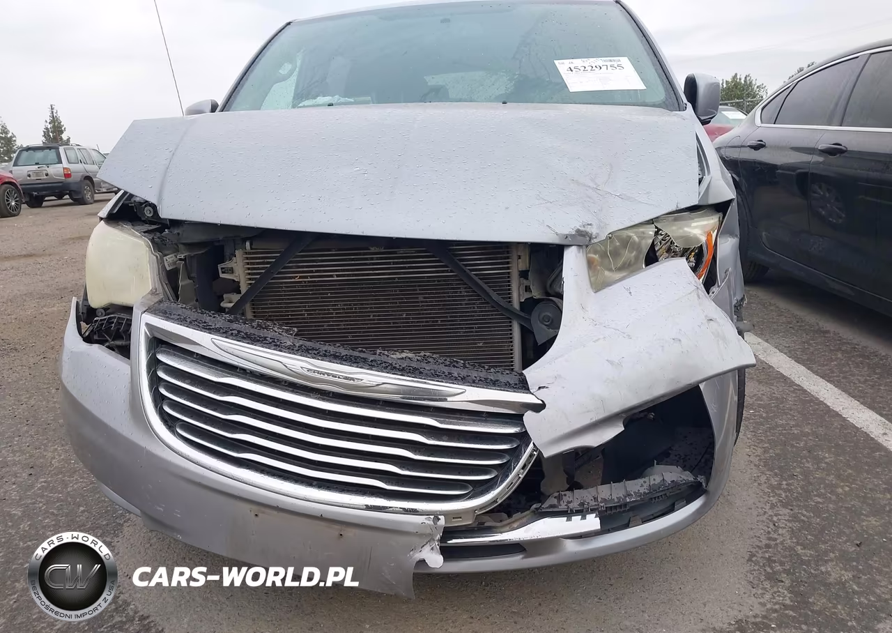 2013 Chrysler Town & Country Touring VIN:2C4RC1BG9DR743802 - 6
