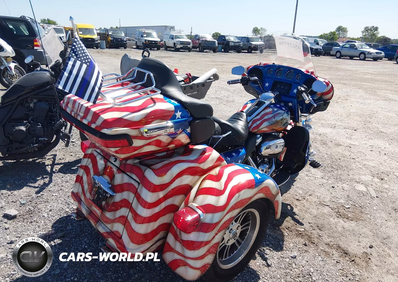 2019 Harley-Davidson Flhtcutg VIN:1HD1MAF1XKB859830 - 4