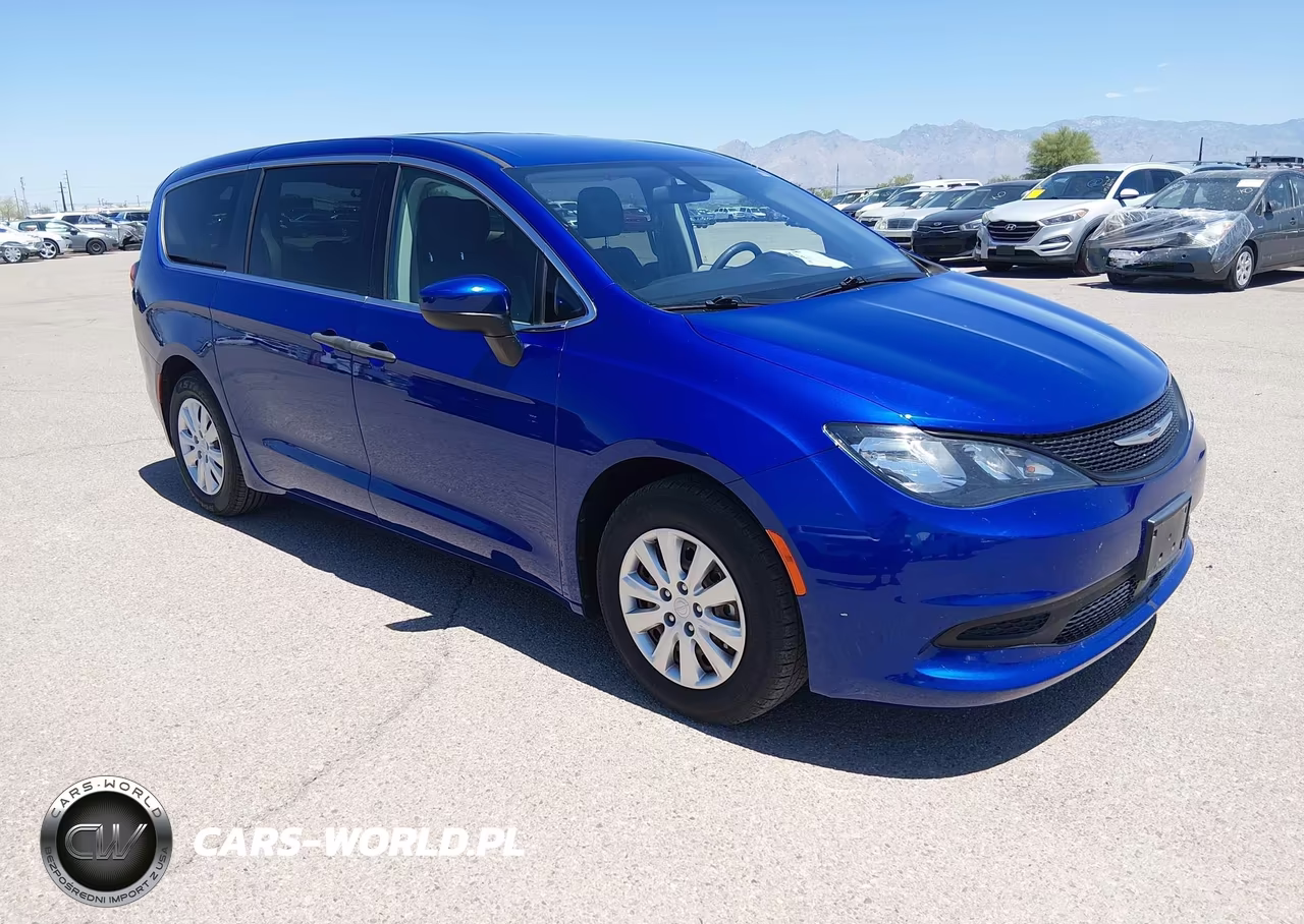 2021 Chrysler Voyager L – zdjęcie 1 z 16