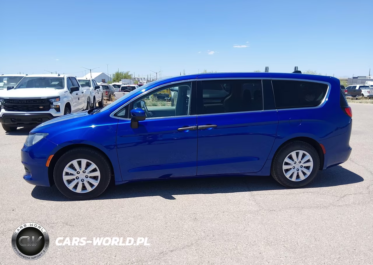 2021 Chrysler Voyager L VIN:2C4RC1AG6MR558396 - 14
