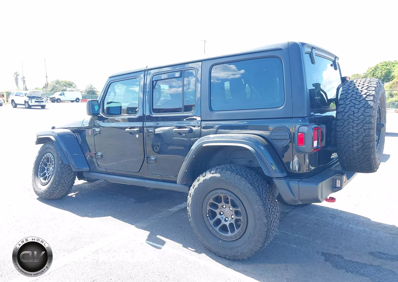 2022 Jeep Wrangler Unlimited Rubicon 4X4 VIN:1C4HJXFN1NW242103 - 3