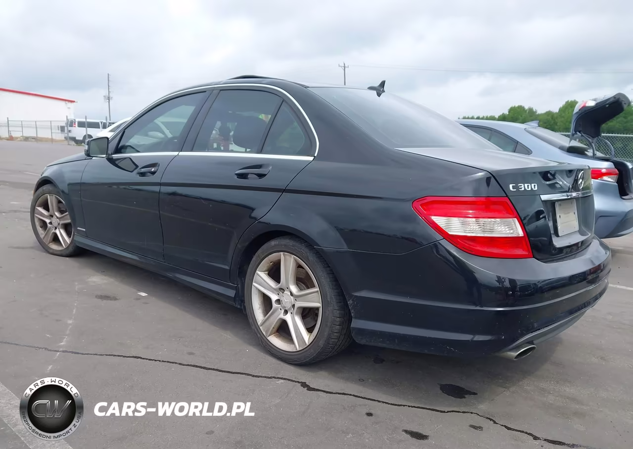2011 Mercedes-Benz C 300 Luxury 4Matic-Sport 4Matic VIN:WDDGF8BB4BR145069 - 3