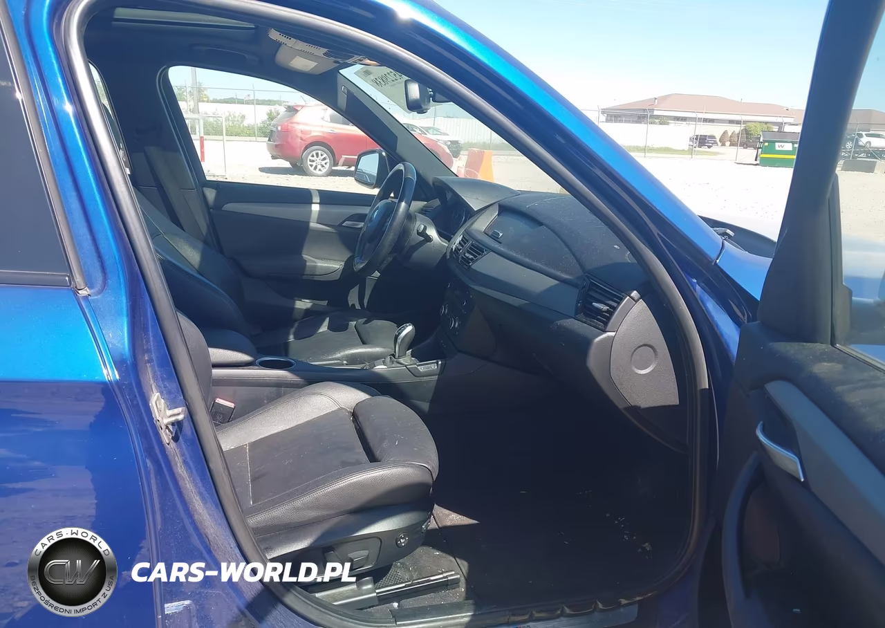 2013 BMW X1 xDrive28I VIN:WBAVL1C59DVR87682 - 5