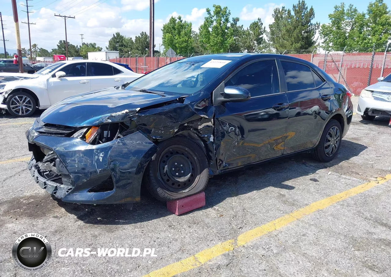 2018 Toyota Corolla Le VIN:5YFBURHE6JP808667 - 2