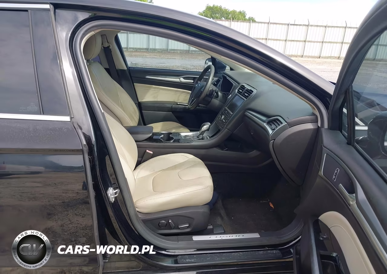 2016 Ford Fusion Titanium VIN:3FA6P0K91GR135182 - 5
