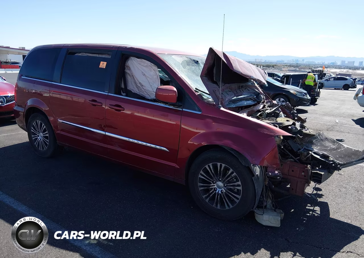 2014 Chrysler Town & Country S