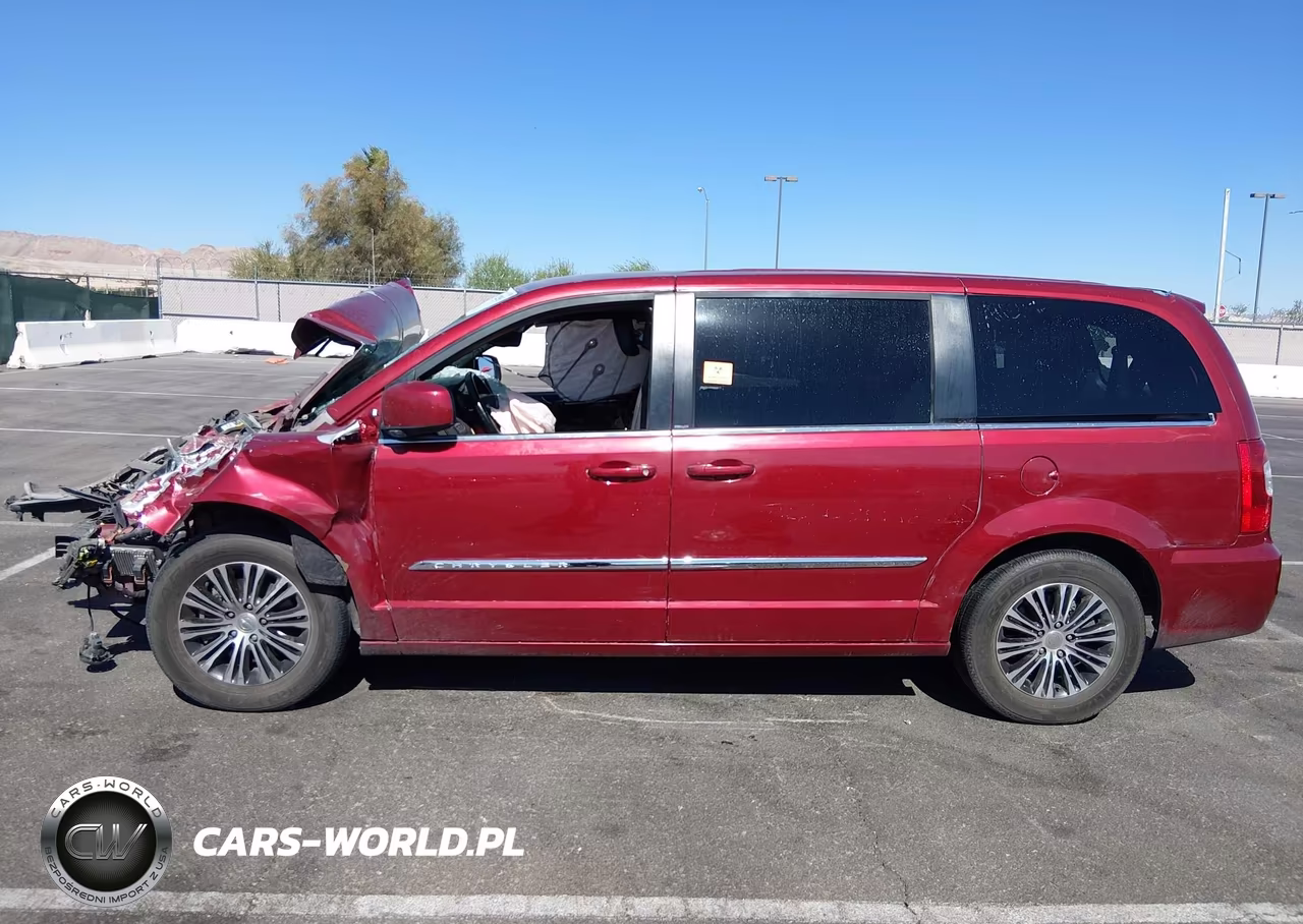 2014 Chrysler Town & Country S VIN:2C4RC1HG3ER304278 - 13