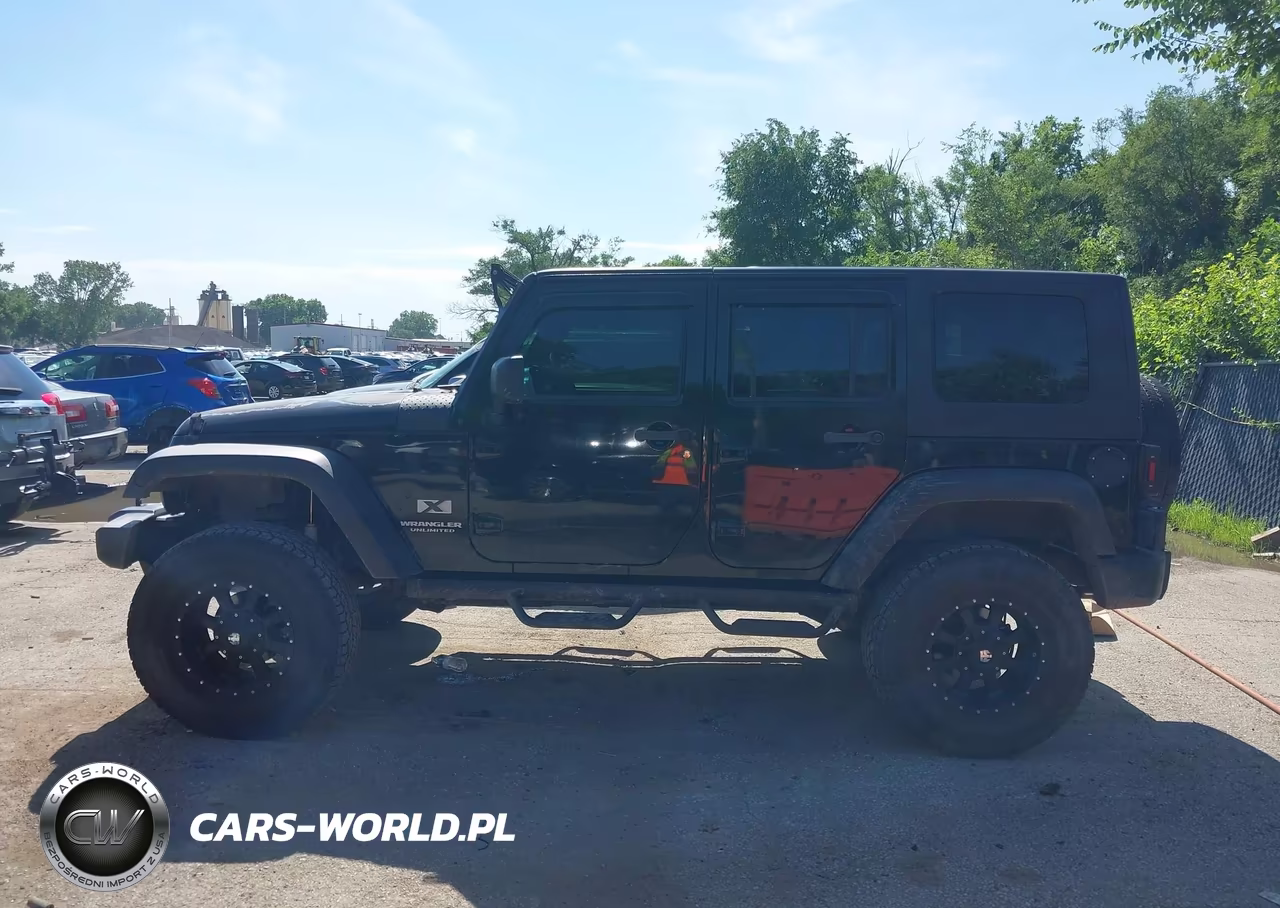 2008 Jeep Wrangler Unlimited X VIN:1J4GB39148L517912 - 14