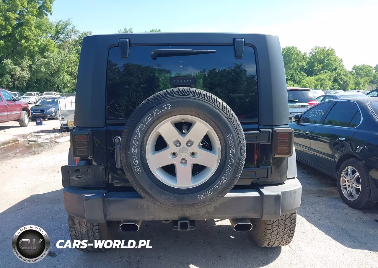 2008 Jeep Wrangler Unlimited X VIN:1J4GB39148L517912 - 16