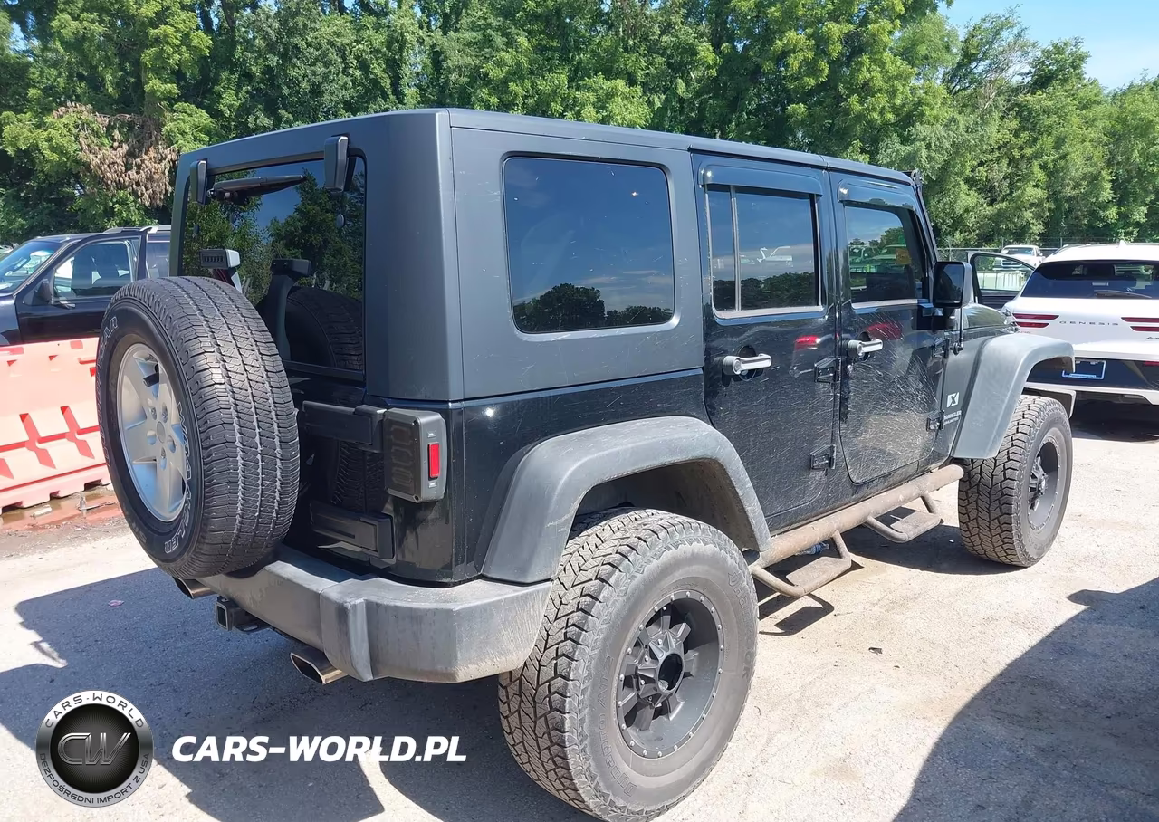 2008 Jeep Wrangler Unlimited X VIN:1J4GB39148L517912 - 4
