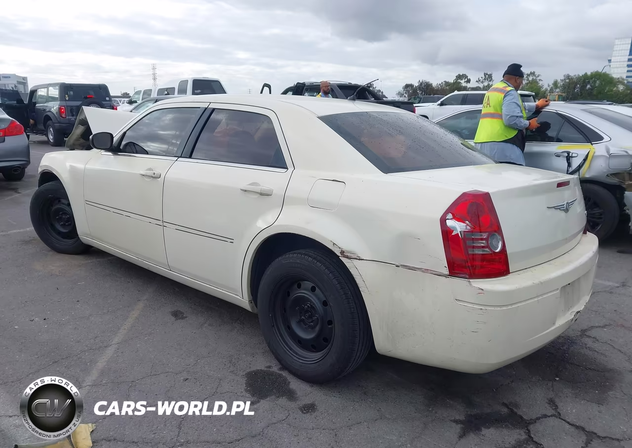 2008 Chrysler 300 Lx VIN:2C3KA43R88H253621 - 3
