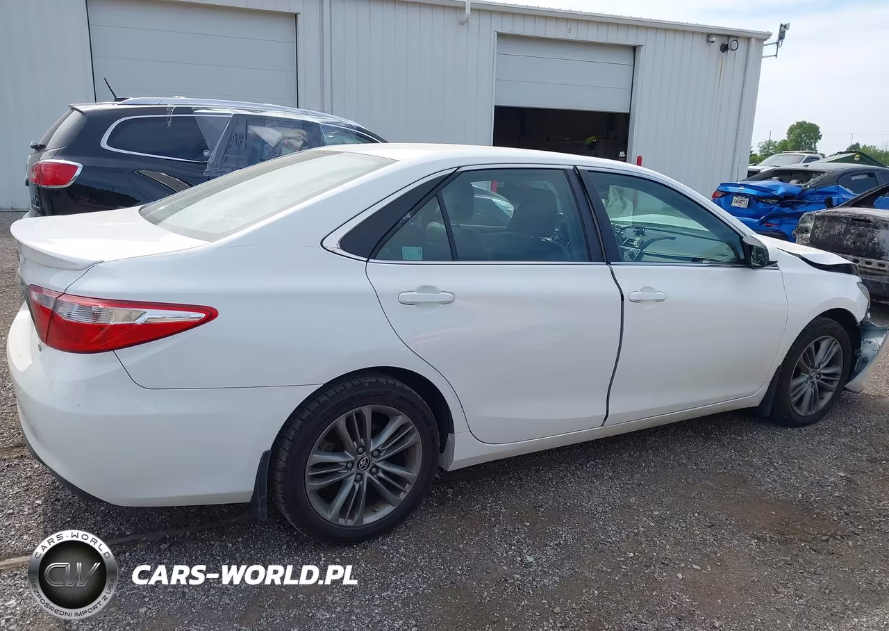 2015 Toyota Camry Se VIN:4T1BF1FK1FU014900 - 13