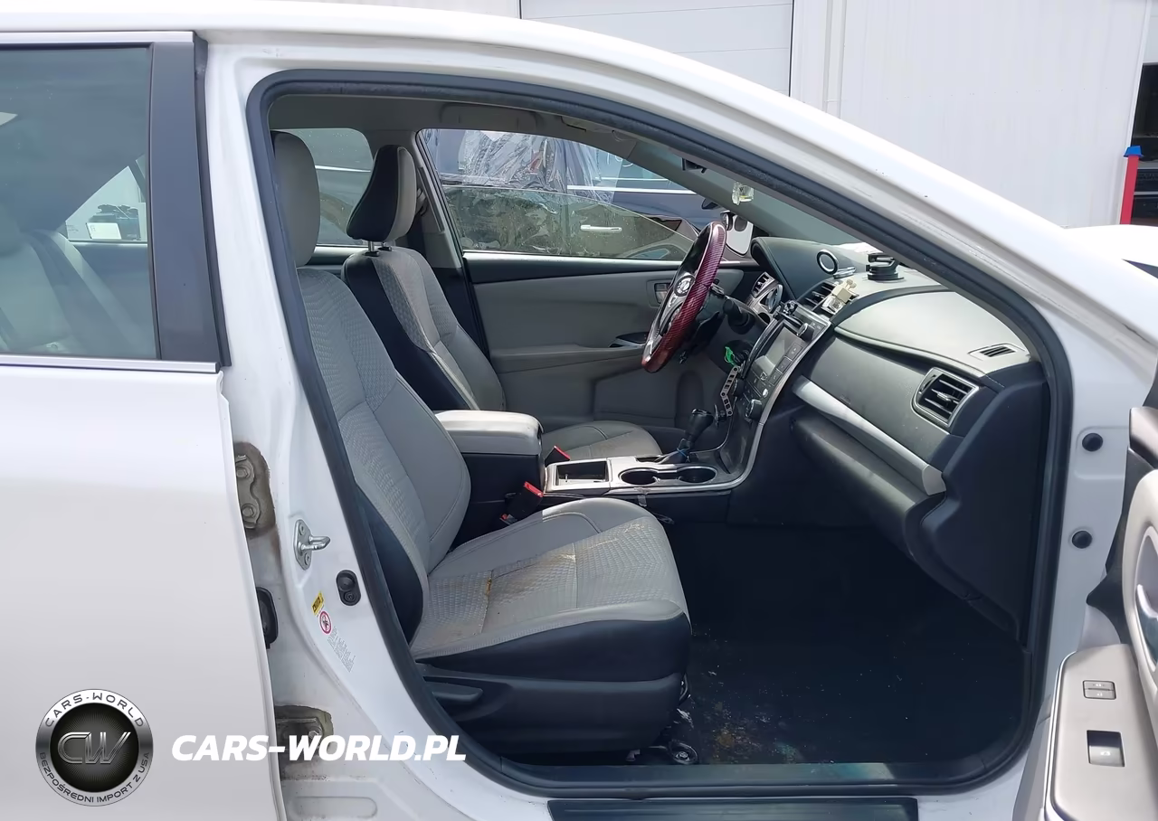 2015 Toyota Camry Se VIN:4T1BF1FK1FU014900 - 5