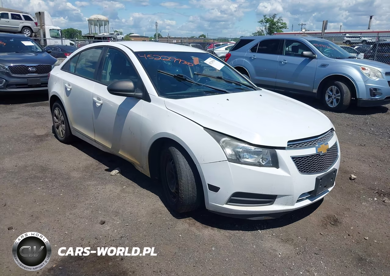 2013 Chevrolet Cruze Ls Auto