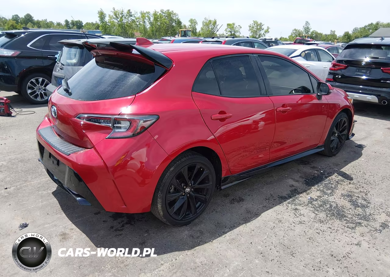 2021 Toyota Corolla Se VIN:JTND4MBE6M3109553 - 4