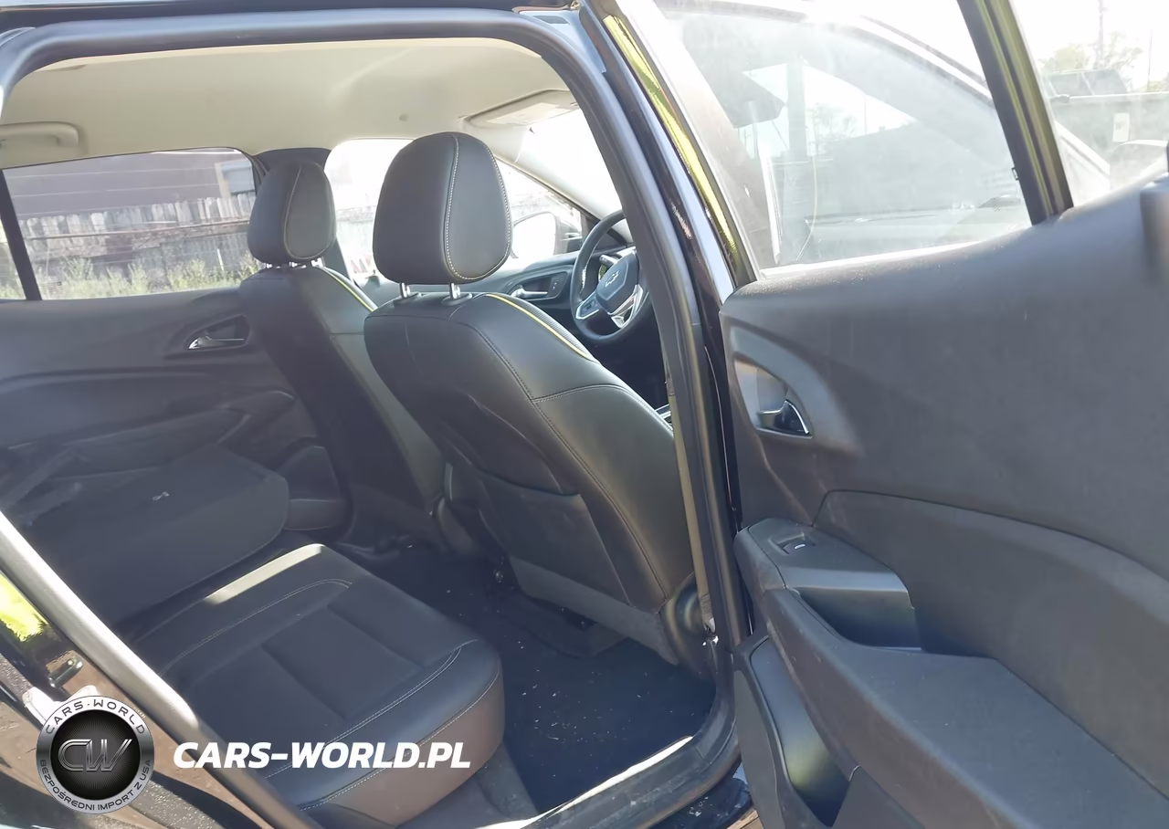 2025 Chevrolet Trax Fwd Activ VIN:KL77LKEP3SC020555 - 8