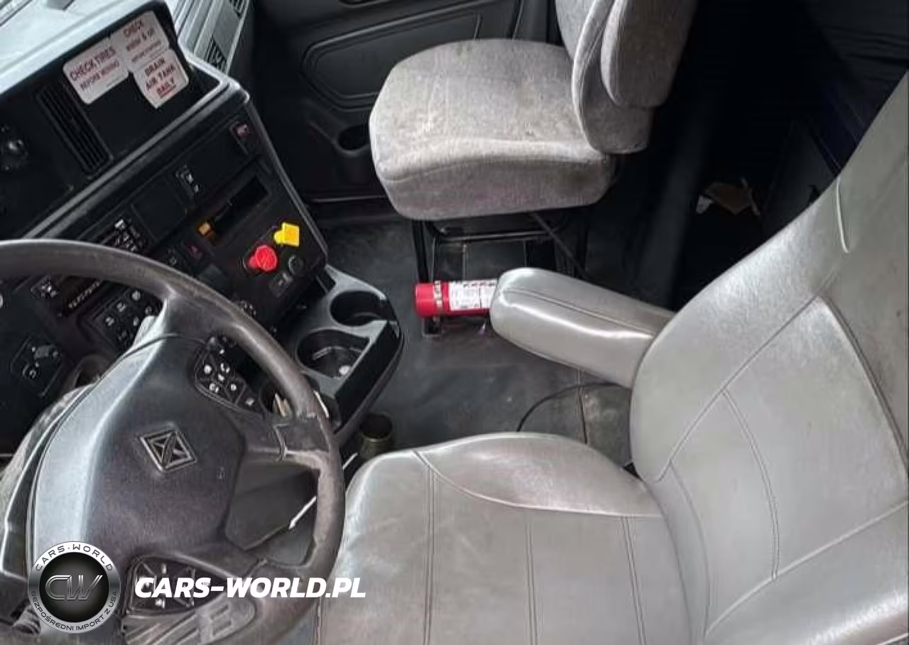 2018 International Lt VIN:3HSDZAPR9JN247695 - 17