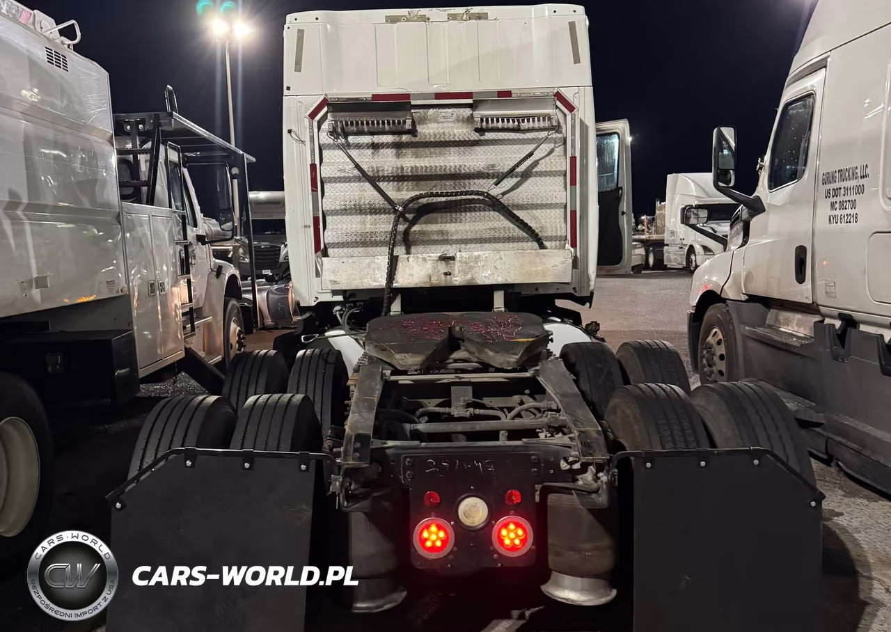 2018 International Lt VIN:3HSDZAPR9JN247695 - 8