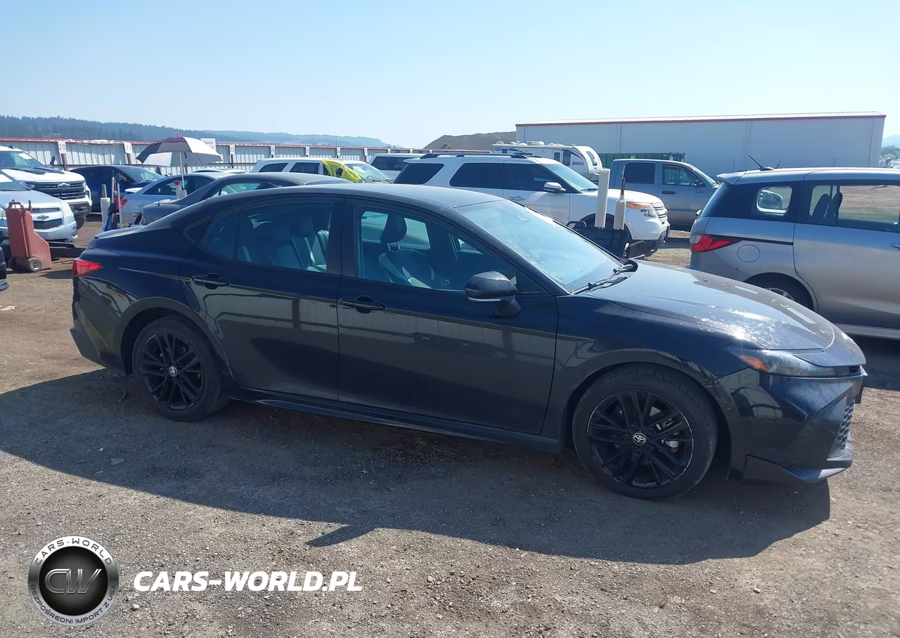 2025 Toyota Camry Se VIN:4T1DAACK5SU501376 - 13