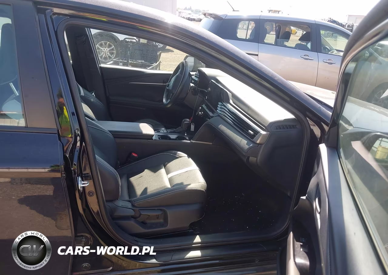 2025 Toyota Camry Se VIN:4T1DAACK5SU501376 - 5
