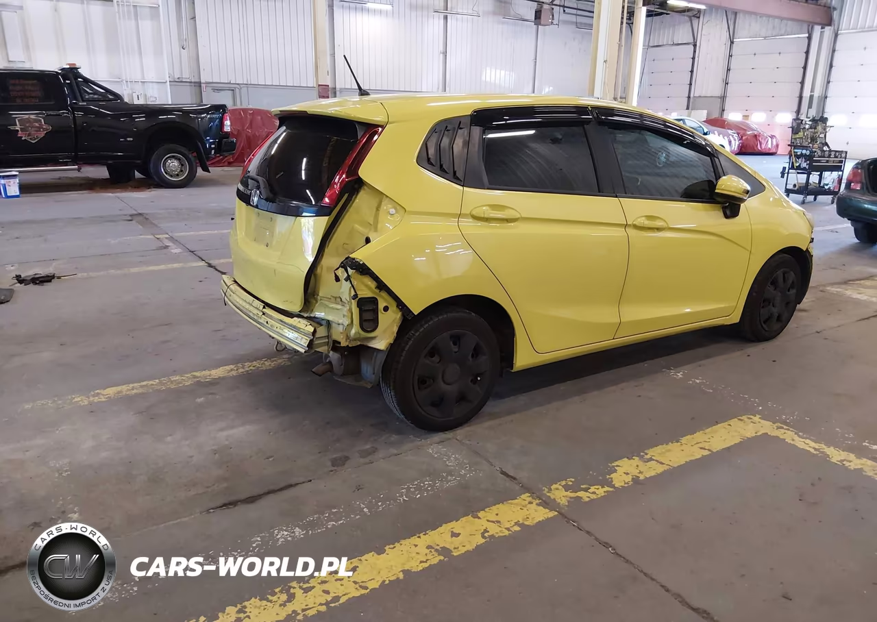 2017 Honda Fit Lx VIN:JHMGK5H55HS013671 - 4