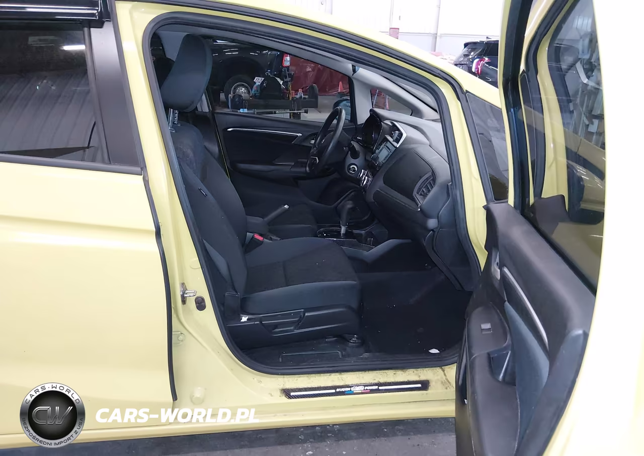 2017 Honda Fit Lx VIN:JHMGK5H55HS013671 - 5