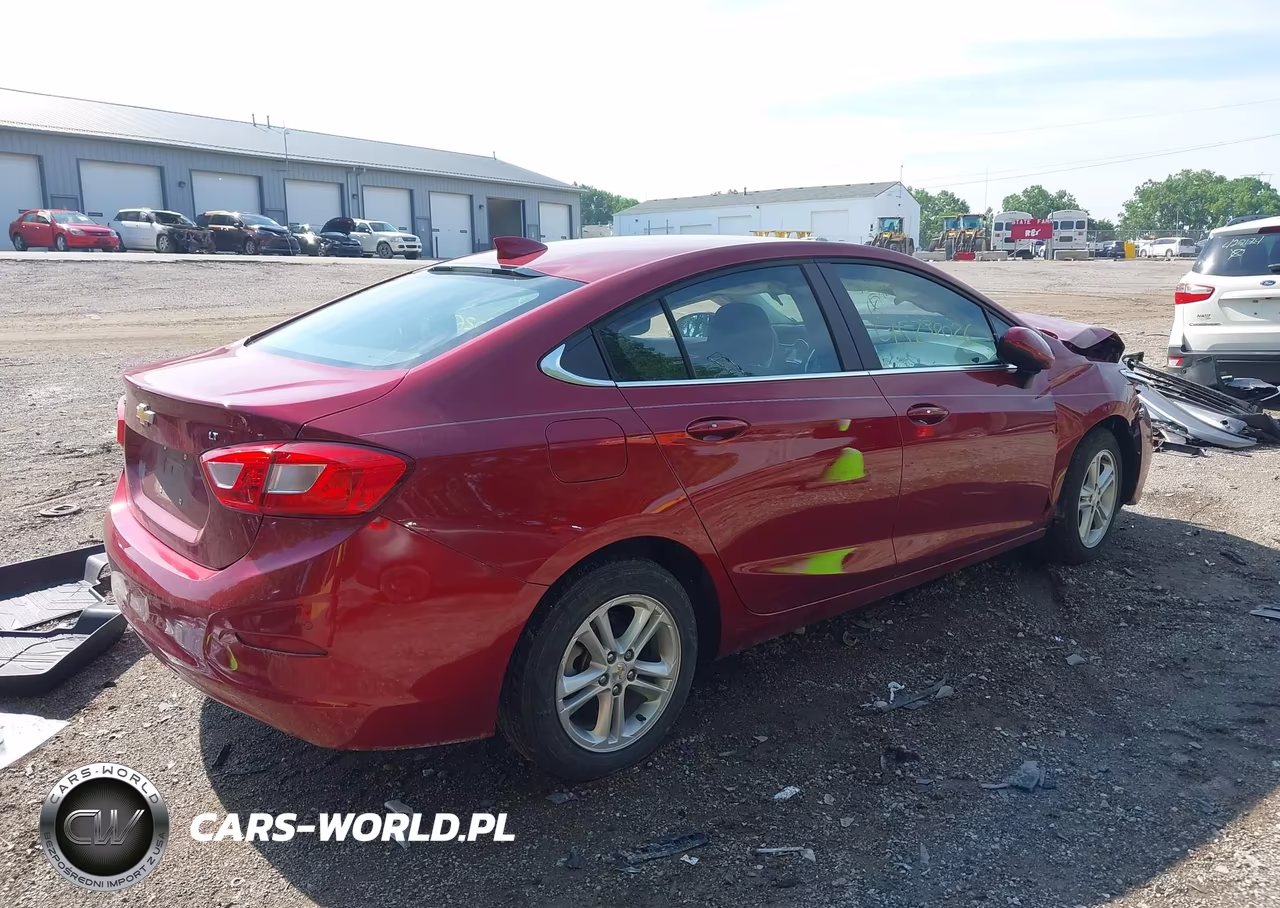 2018 Chevrolet Cruze Lt Auto VIN:1G1BE5SM4J7159113 - 4
