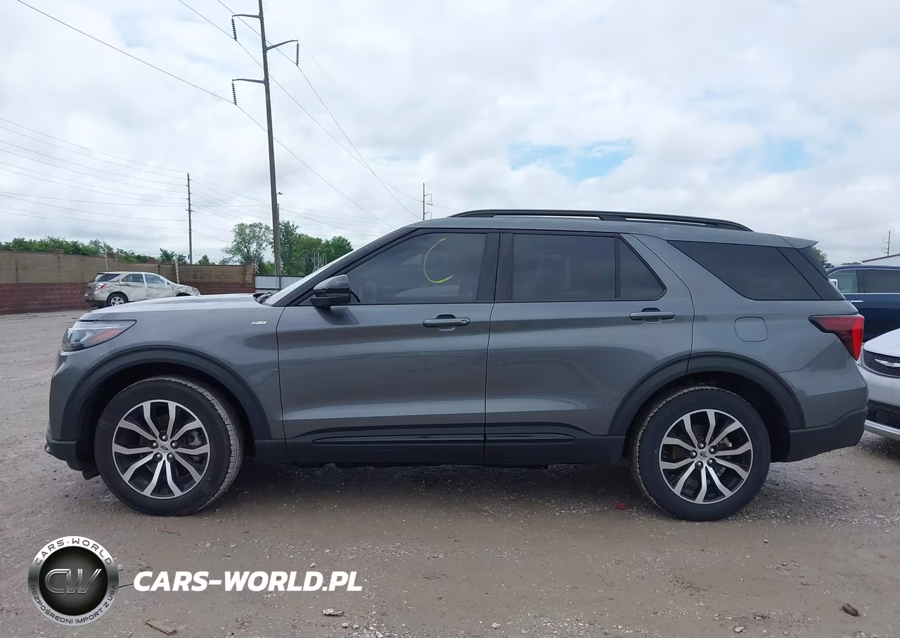 2025 Ford Explorer St-Line VIN:1FMUK8KHXSGB50538 - 14