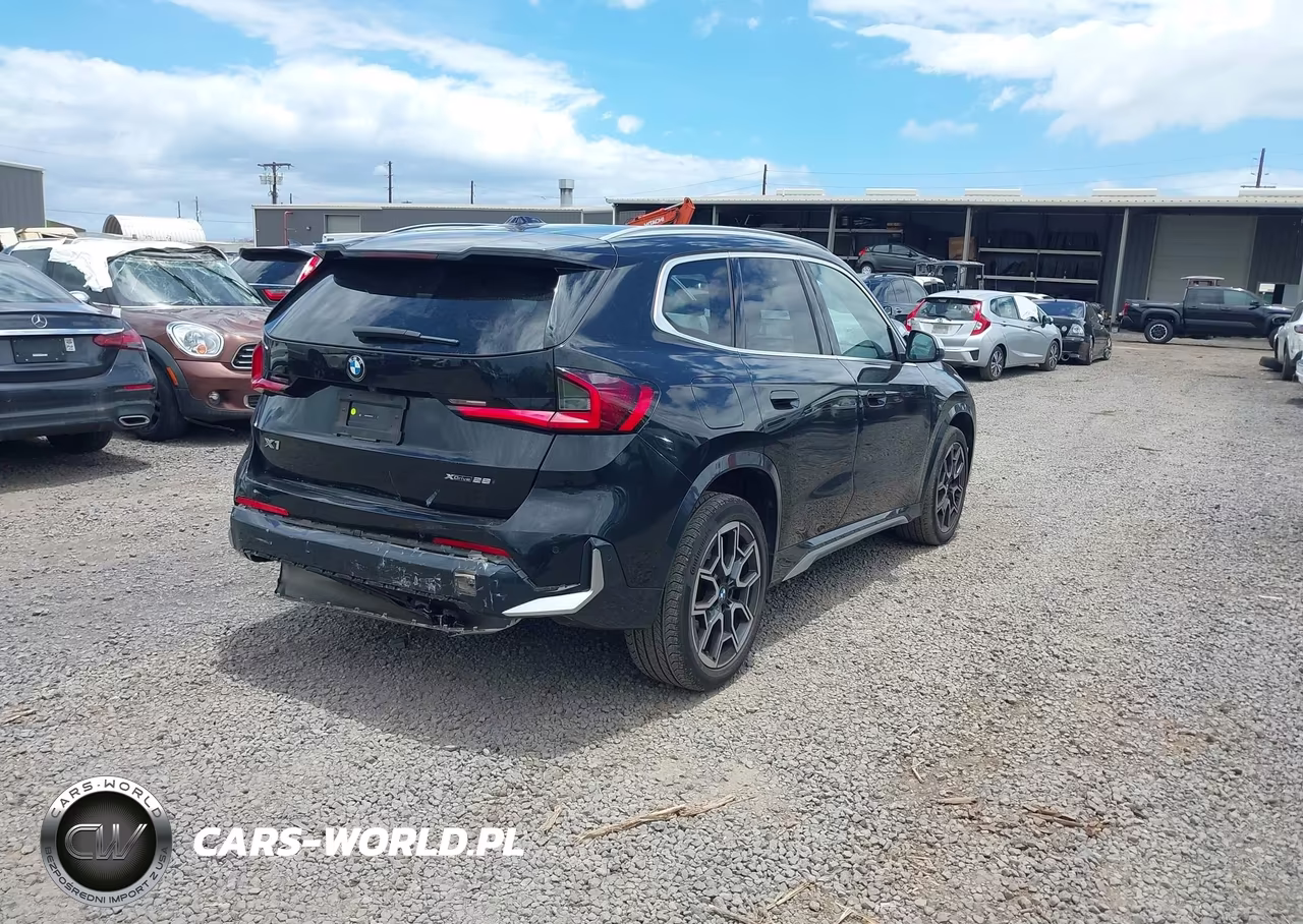 2023 BMW X1 xDrive28I VIN:WBX73EF09P5X62141 - 4