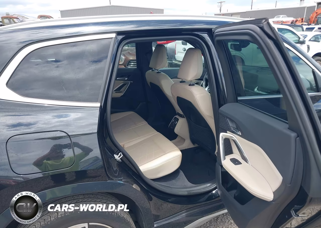 2023 BMW X1 xDrive28I VIN:WBX73EF09P5X62141 - 8