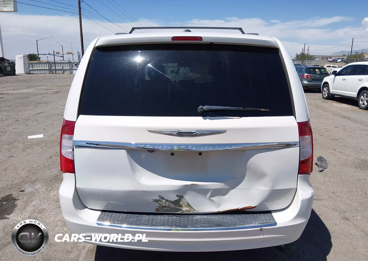 2011 Chrysler Town & Country Touring VIN:2A4RR5DG7BR635639 - 16