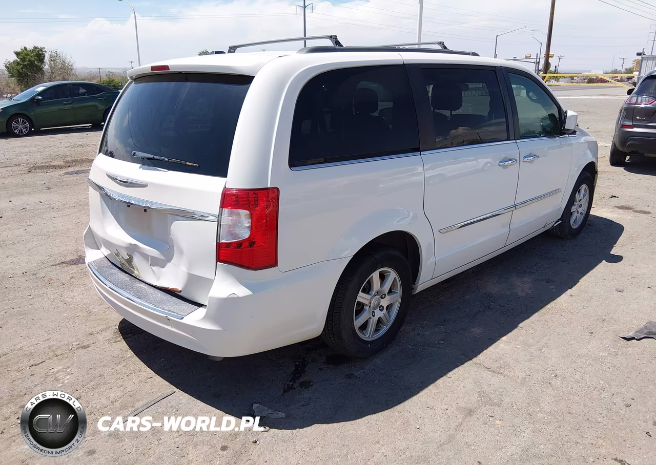 2011 Chrysler Town & Country Touring VIN:2A4RR5DG7BR635639 - 4