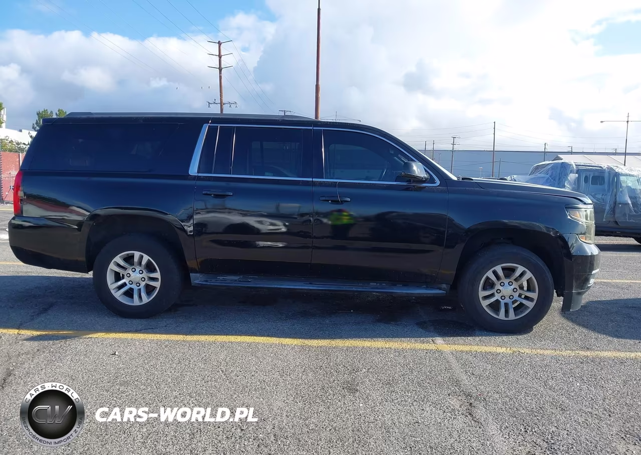 2015 Chevrolet Suburban 1500 Ls VIN:1GNSCHKCXFR199558 - 13