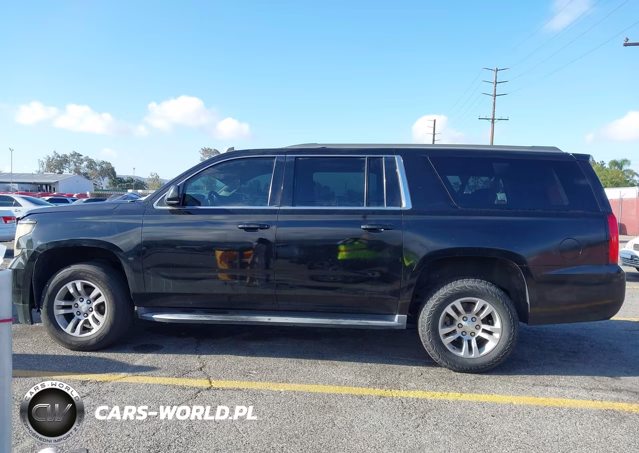 2015 Chevrolet Suburban 1500 Ls VIN:1GNSCHKCXFR199558 - 14