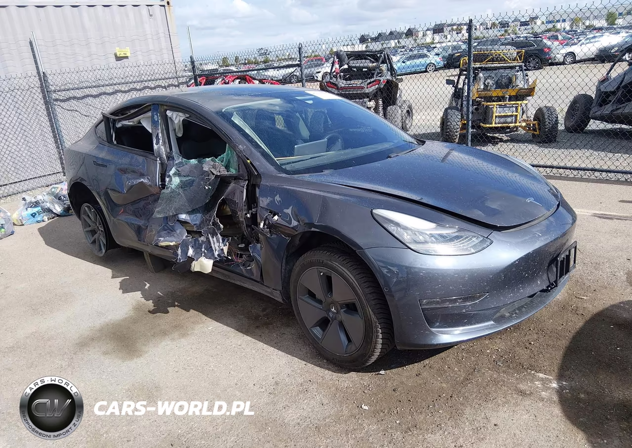 2021 Tesla Model 3 Long Range – zdjęcie 1 z 21