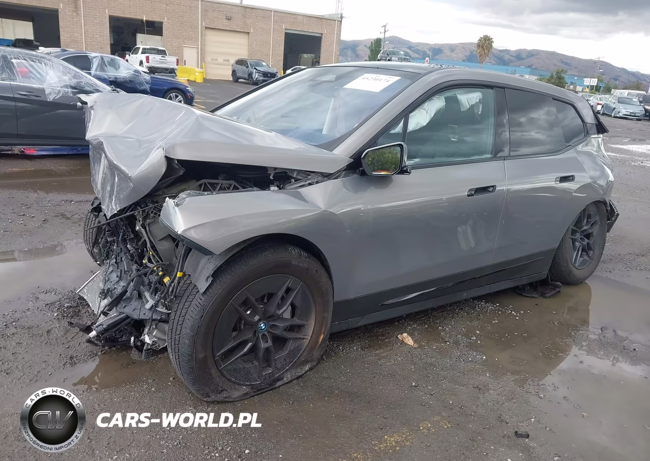 2023 BMW Ix xDrive50 VIN:WB523CF03PCM19294 - 2