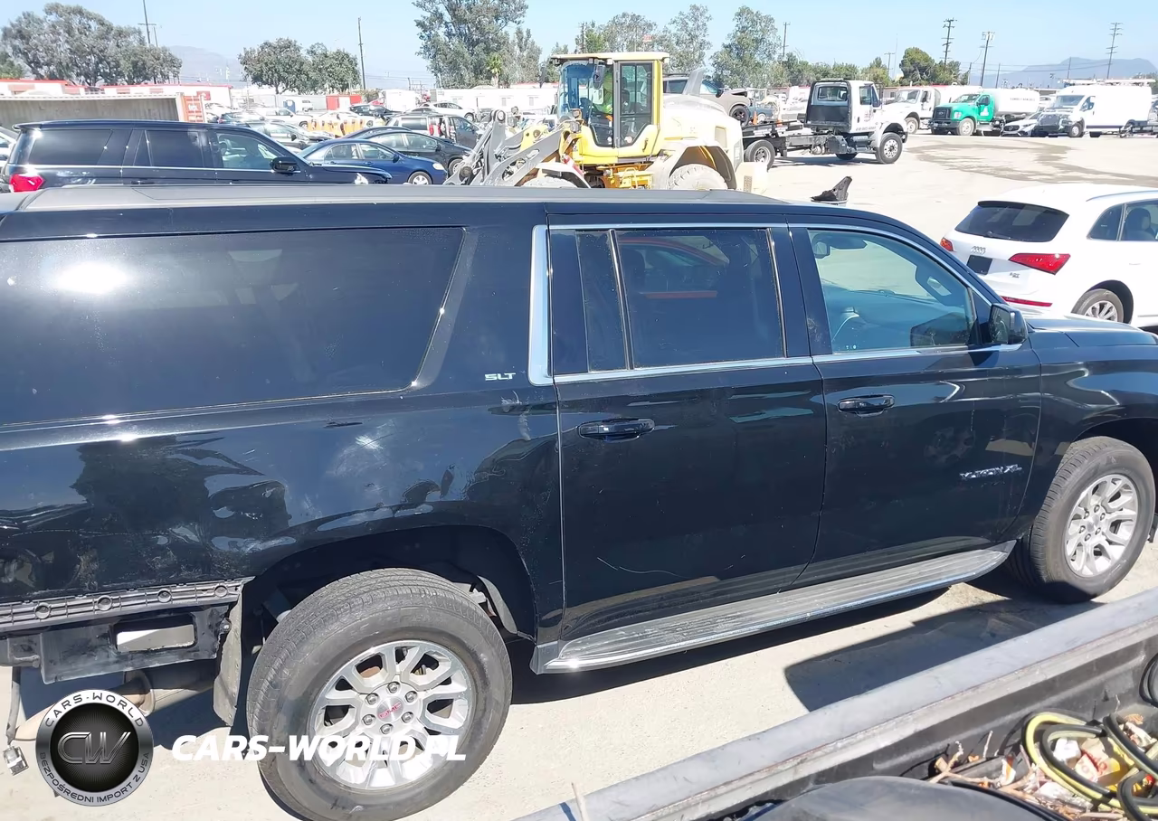 2019 GMC Yukon Xl Slt VIN:1GKS1GKC9KR394297 - 14