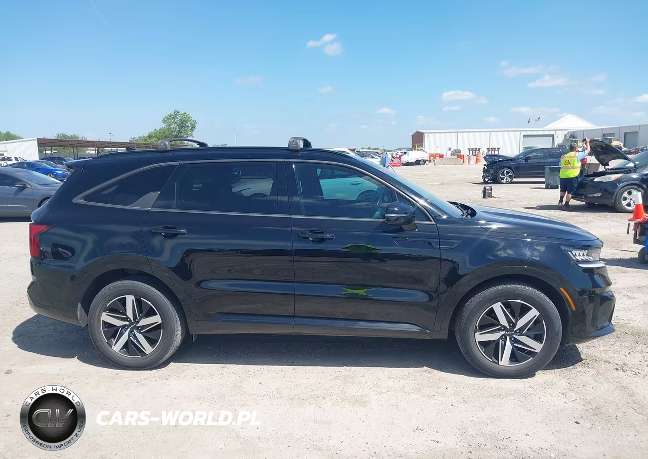 2022 Kia Sorento S VIN:5XYRL4LCXNG111751 - 13