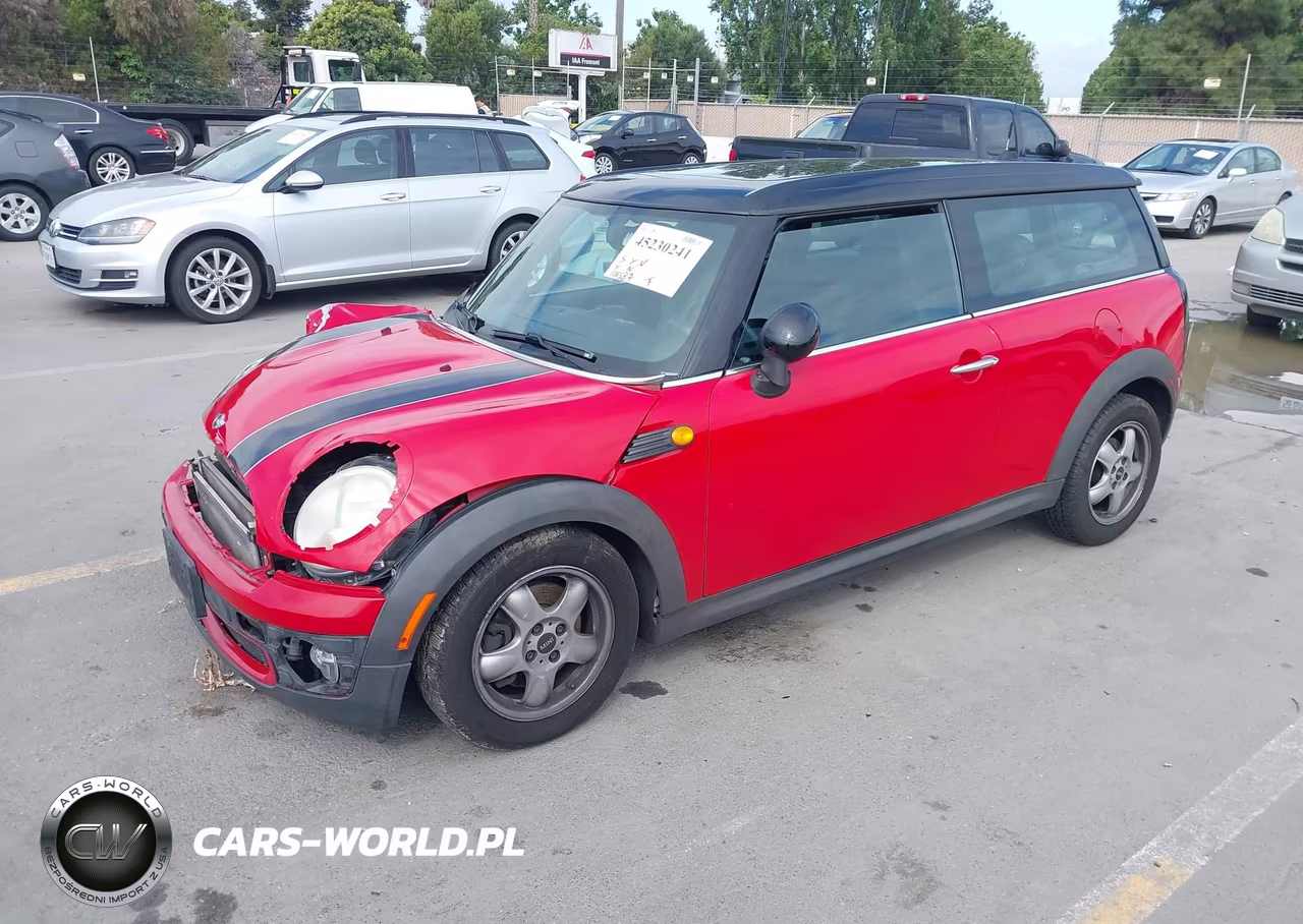 2009 Mini Cooper Clubman VIN:WMWML33519TX33555 - 2