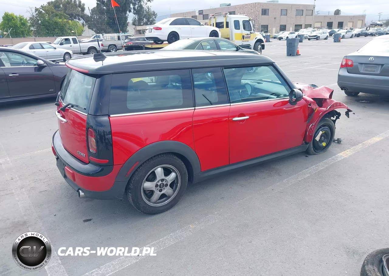 2009 Mini Cooper Clubman VIN:WMWML33519TX33555 - 4