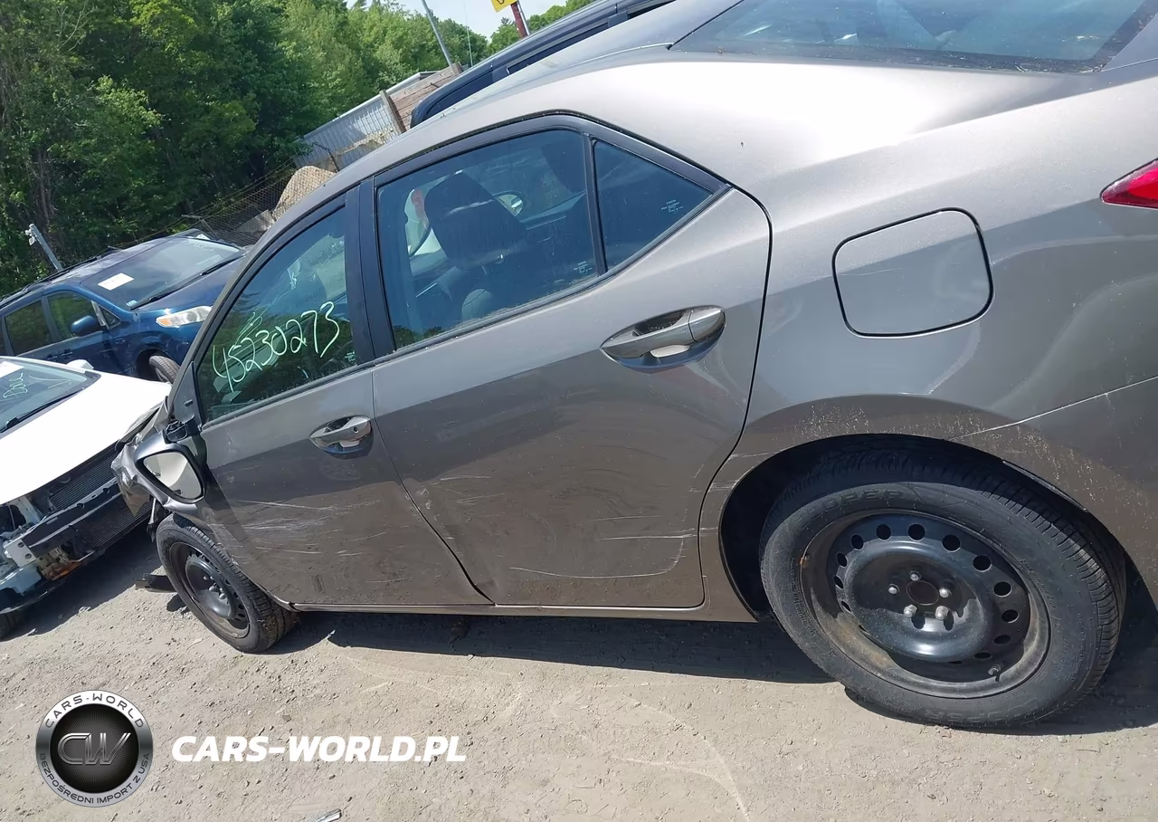 2017 Toyota Corolla Le VIN:2T1BURHE3HC831575 - 13