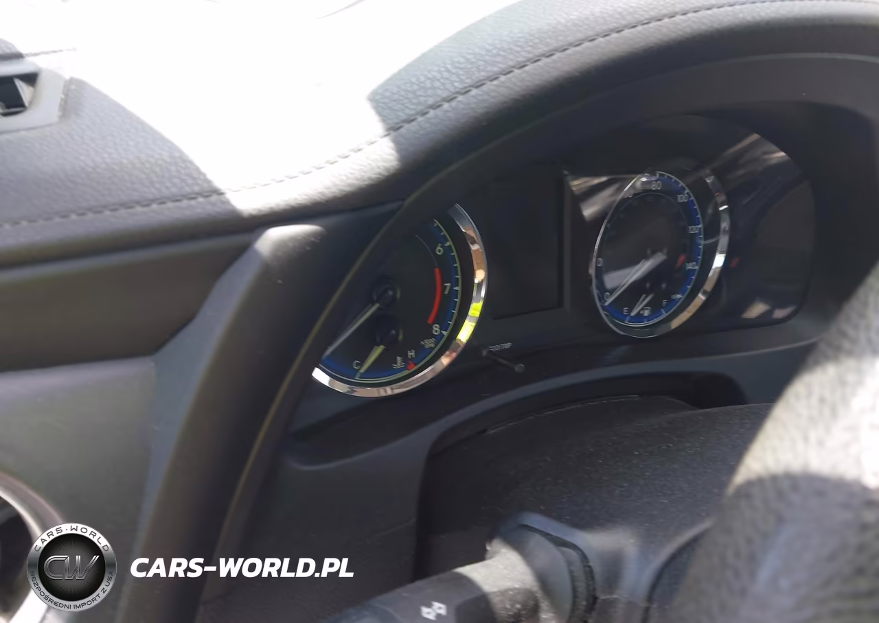 2017 Toyota Corolla Le VIN:2T1BURHE3HC831575 - 14