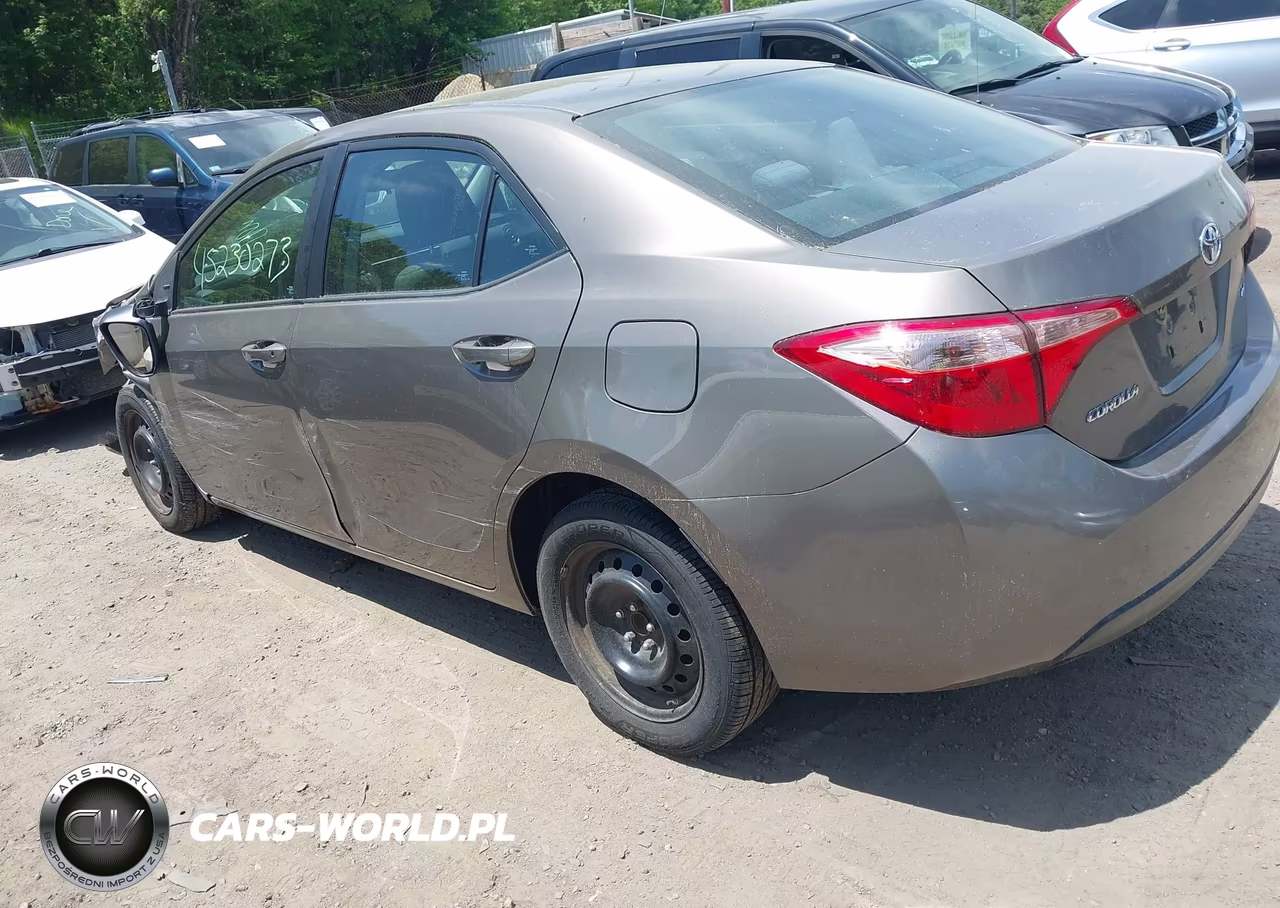 2017 Toyota Corolla Le VIN:2T1BURHE3HC831575 - 3