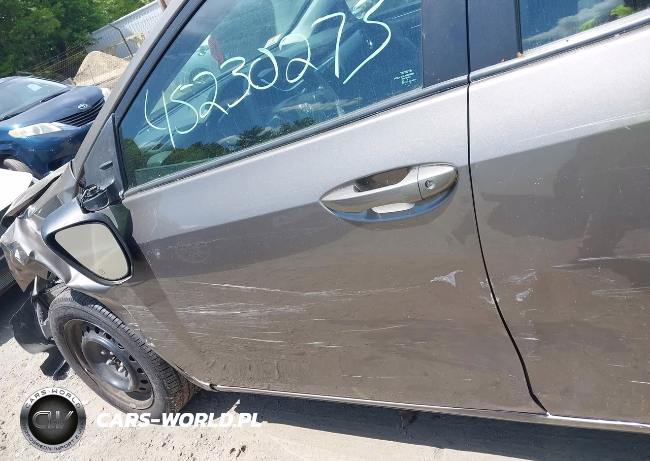 2017 Toyota Corolla Le VIN:2T1BURHE3HC831575 - 6