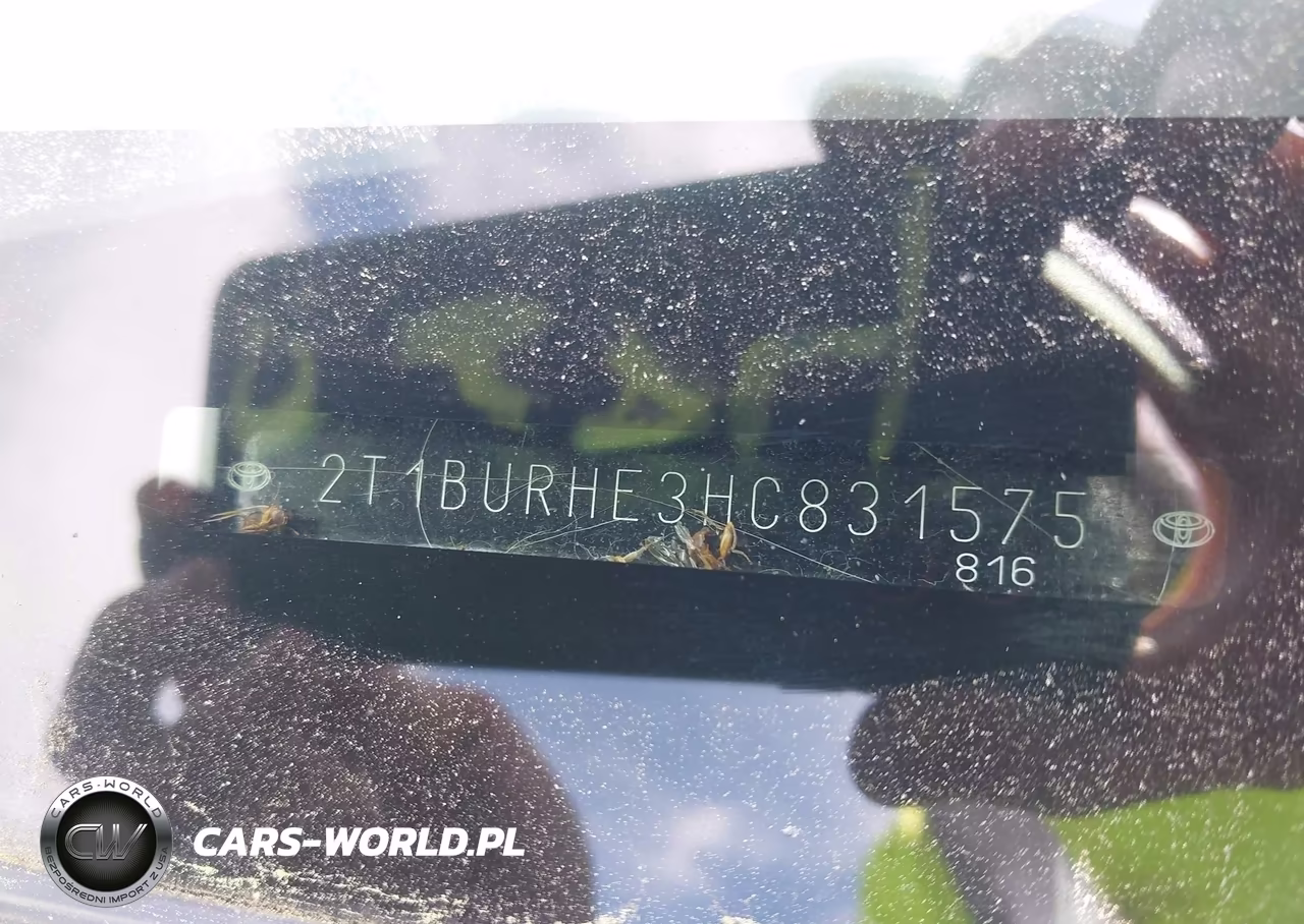 2017 Toyota Corolla Le VIN:2T1BURHE3HC831575 - 9