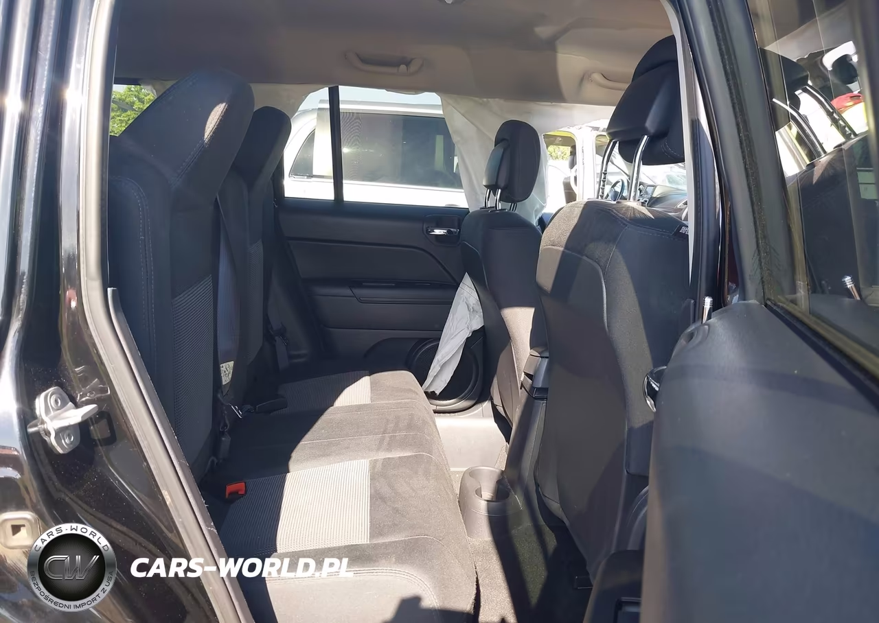 2012 Jeep Patriot Latitude VIN:1C4NJRFB0CD609098 - 8