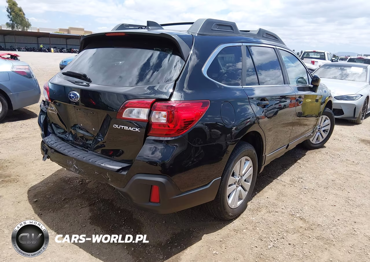 2019 Subaru Outback 2.5I Premium VIN:4S4BSAFC9K3268892 - 4