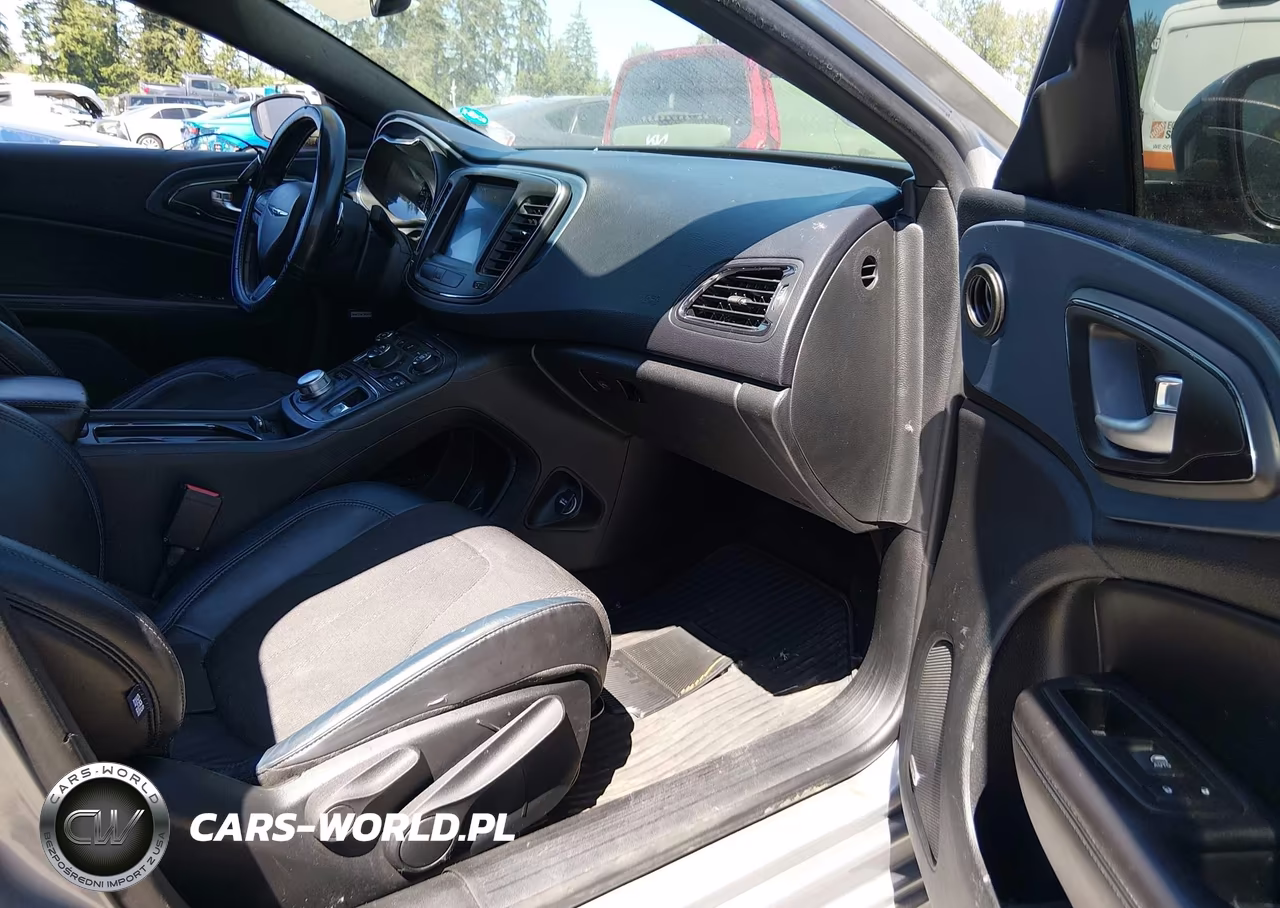 2015 Chrysler 200 S VIN:1C3CCCDG1FN556928 - 5